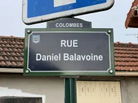 Colombes 1 Plaque_Rue_Daniel_Balavoine_Colombes